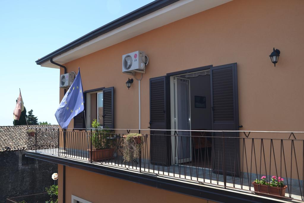 B&B Terra Niura Ніколозі Екстер'єр фото